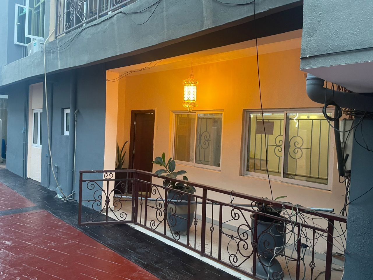 Renovated 3bedroom flat in Chevyview